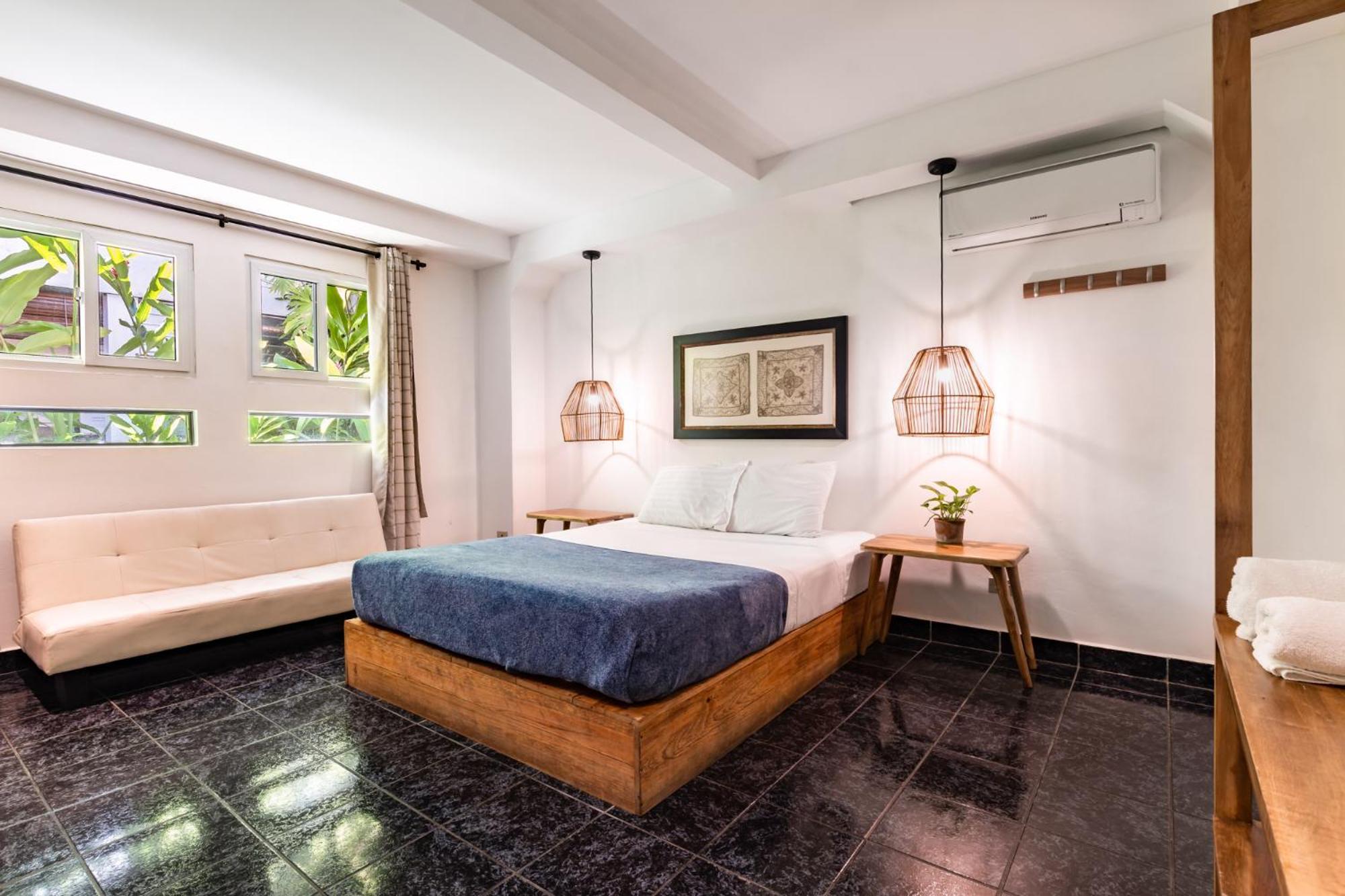 Cinco Hotel B&B サンサルバドル エクステリア 写真