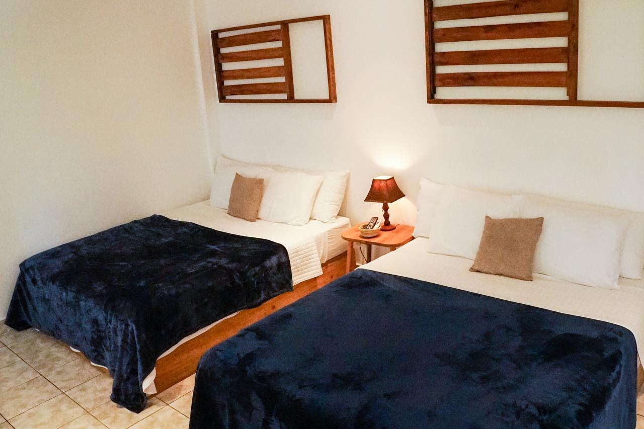 Cinco Hotel B&B サンサルバドル エクステリア 写真