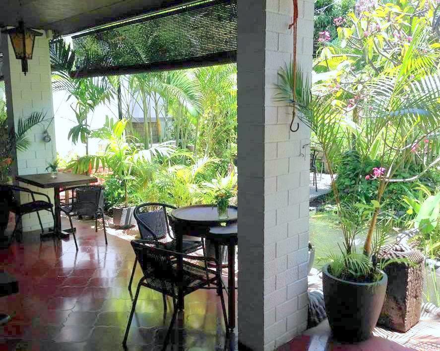 Cinco Hotel B&B サンサルバドル エクステリア 写真