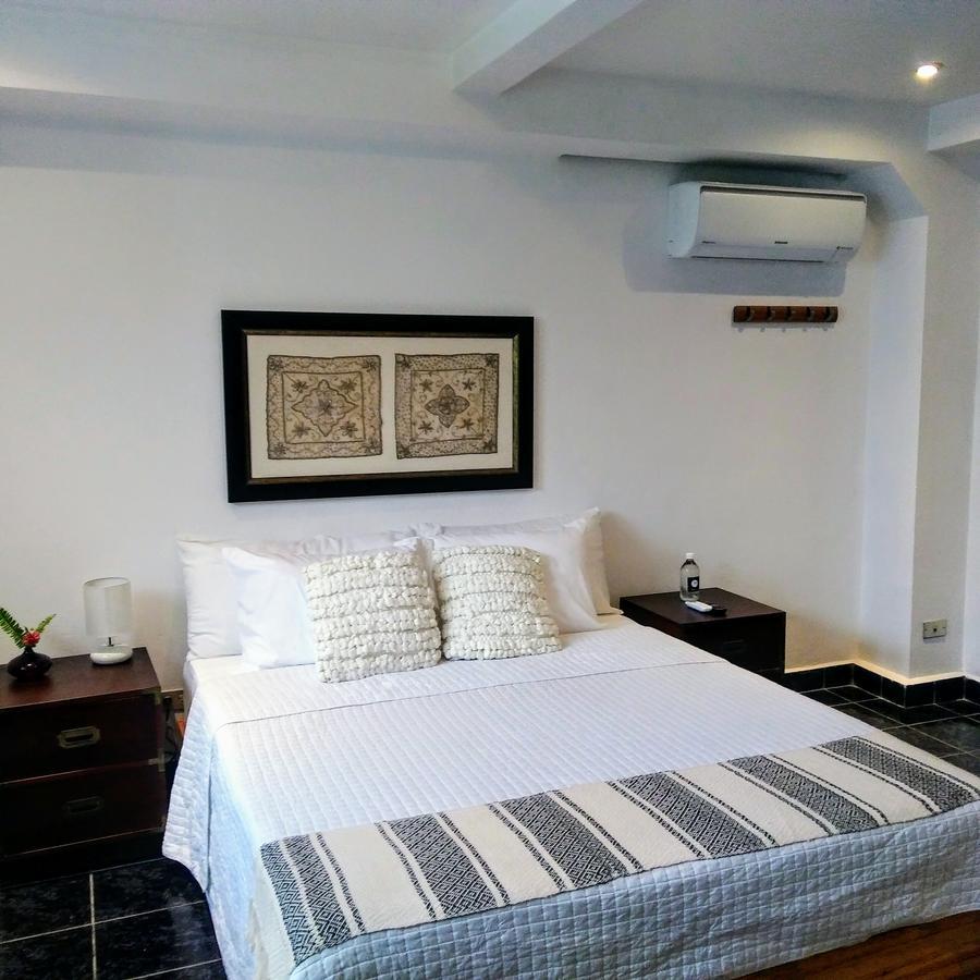 Cinco Hotel B&B サンサルバドル エクステリア 写真